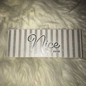 Kylie Jenner nice palette